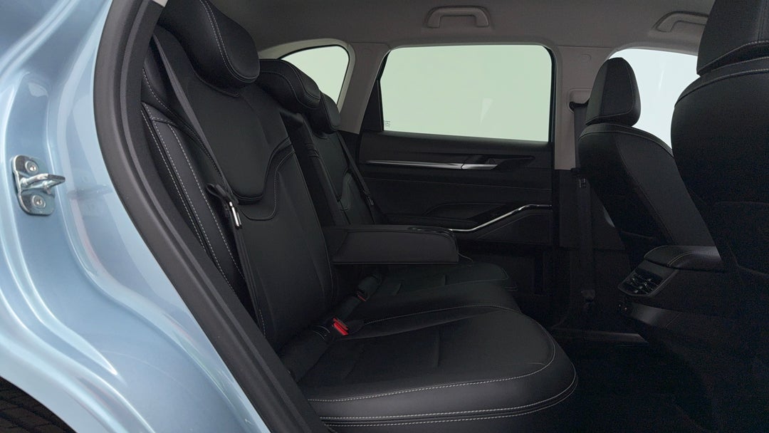 2024 GWM Haval H6 Lux Hybrid, Automatic, 8055 km, Right Side Rear Door Cabin View