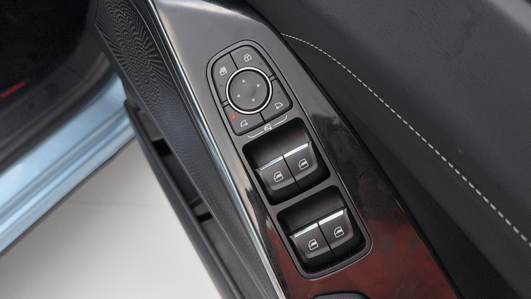 2024 GWM Haval H6 Lux Hybrid, Automatic, 8055 km, Drivers Side Door Panel Controls