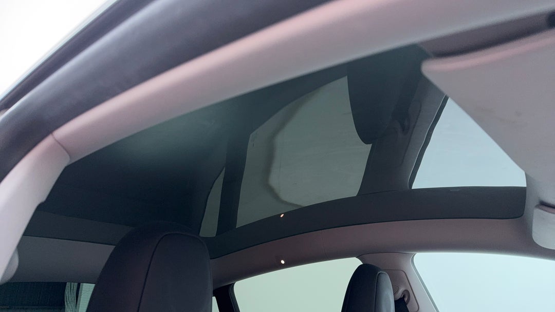 Interior Sunroof/Moonroof