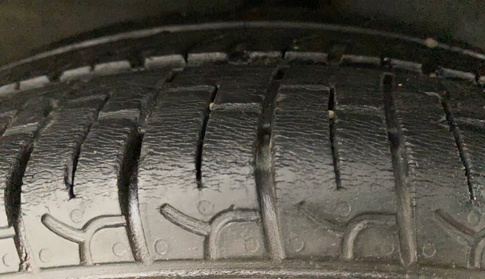 2020 Hyundai NEW SANTRO SPORTZ CNG, CNG, Manual, 41,921 km, Right Rear Tyre Tread