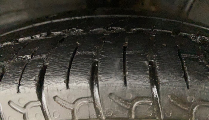 2020 Hyundai NEW SANTRO SPORTZ CNG, CNG, Manual, 41,921 km, Left Rear Tyre Tread