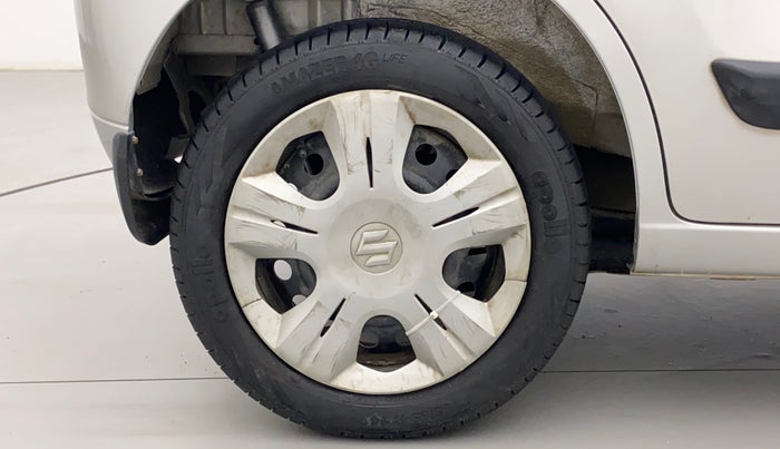 2017 Maruti Wagon R 1.0 VXI AMT, Petrol, Automatic, 69,849 km, Right Rear Wheel