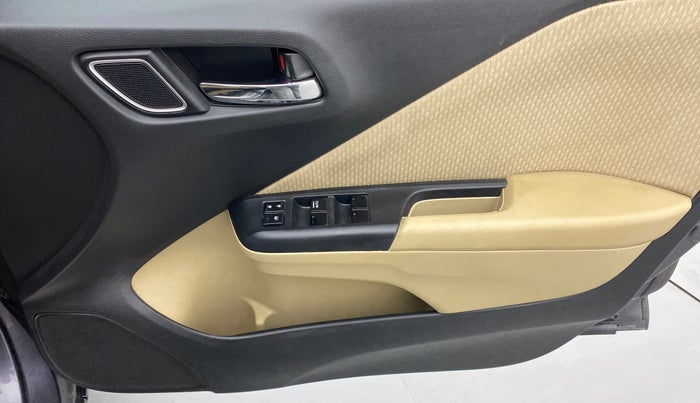 2017 Honda City V MT PETROL, Petrol, Manual, 46,014 km, Driver Side Door Panels Control
