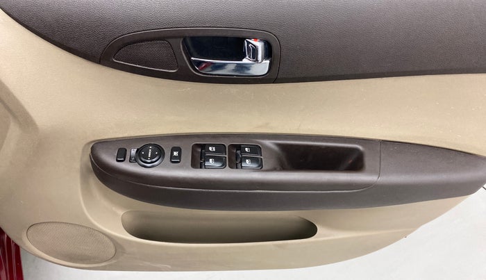 2010 Hyundai i20 SPORTZ 1.2 VTVT, Petrol, Manual, 40,095 km, Driver Side Door Panels Control