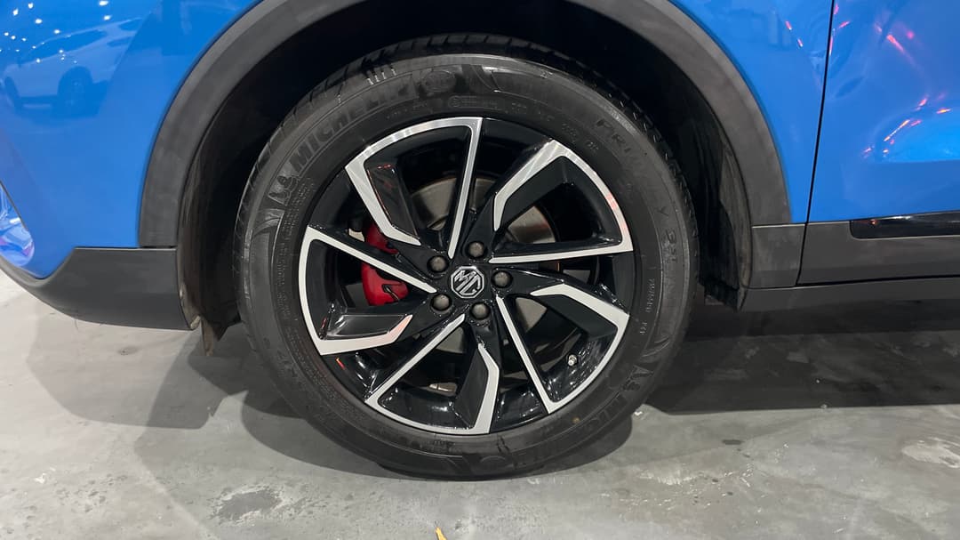 2022 MG Zst Essence, Automatic, 44938 km, Left Front Wheel