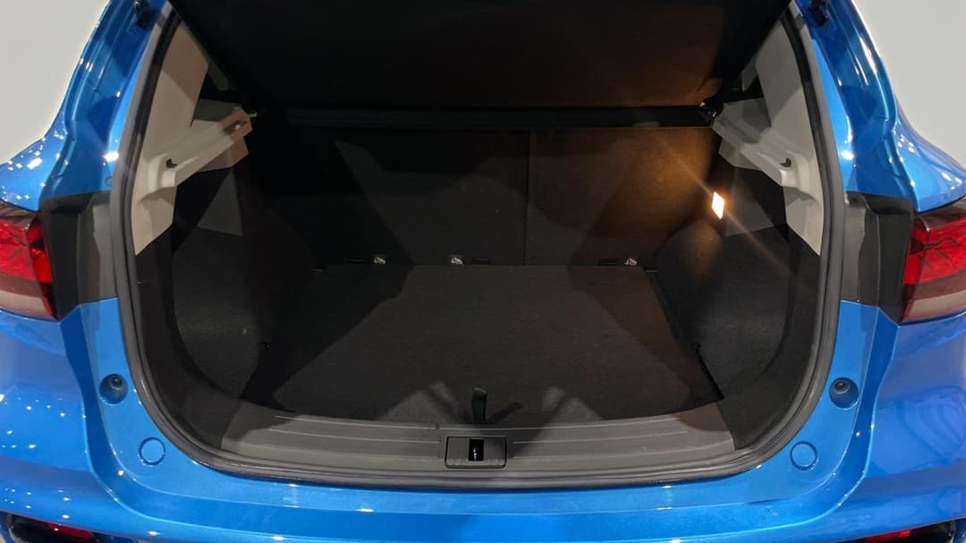 2022 MG Zst Essence, Automatic, 44938 km, Boot Inside View