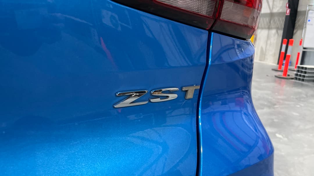 2022 MG Zst Essence, Automatic, 44938 km, Badge (Boot Right Side)