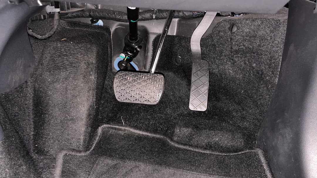 2022 MG Zst Essence, Automatic, 44938 km, Pedals and Footmat