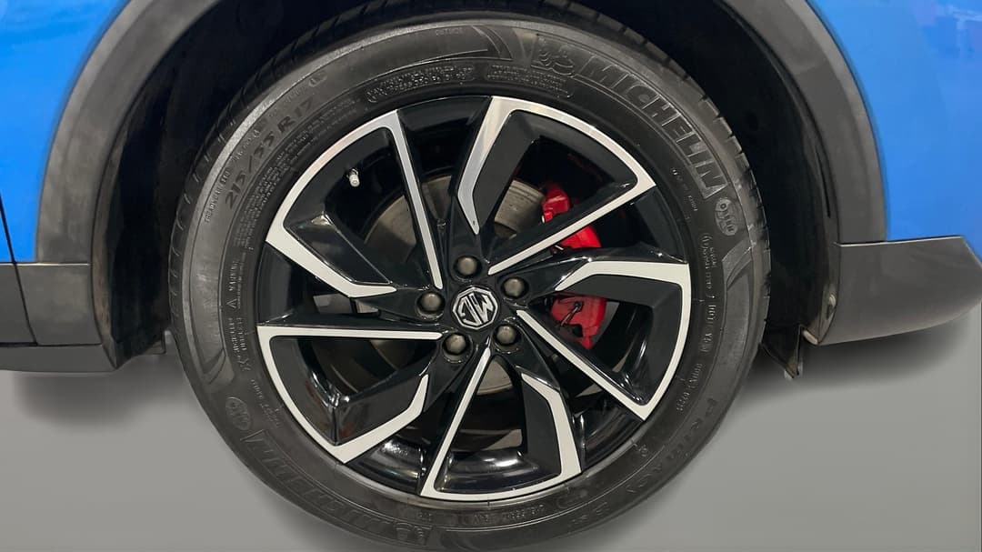 2022 MG Zst Essence, Automatic, 44938 km, Right Front Wheel