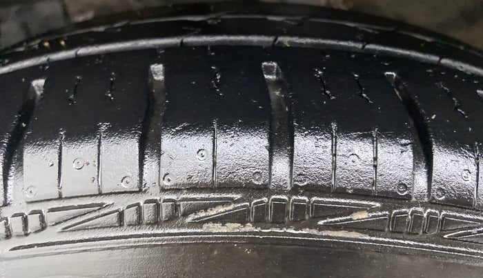 2017 Maruti Swift Dzire VDI OPT, Diesel, Manual, 58,134 km, Left Front Tyre Tread
