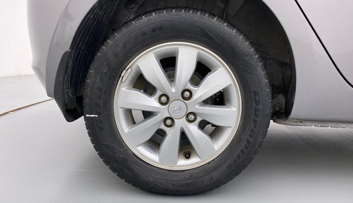 2013 Hyundai i20 SPORTZ 1.2 VTVT, Petrol, Manual, 30,823 km, Right Rear Wheel