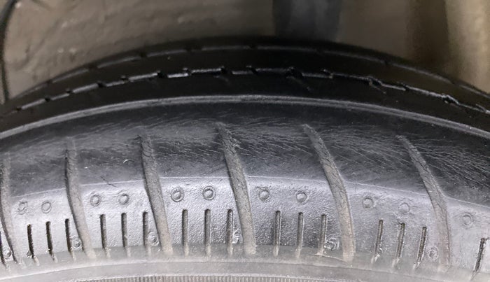2018 Maruti Celerio VXI AMT (O), Petrol, Automatic, 60,062 km, Left Rear Tyre Tread