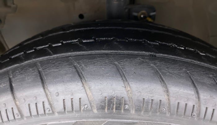 2018 Maruti Celerio VXI AMT (O), Petrol, Automatic, 60,062 km, Left Front Tyre Tread