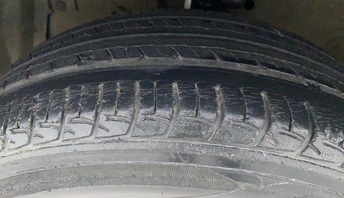 2016 Maruti Swift Dzire ZXI, Petrol, Manual, 40,868 km, Left Front Tyre Tread