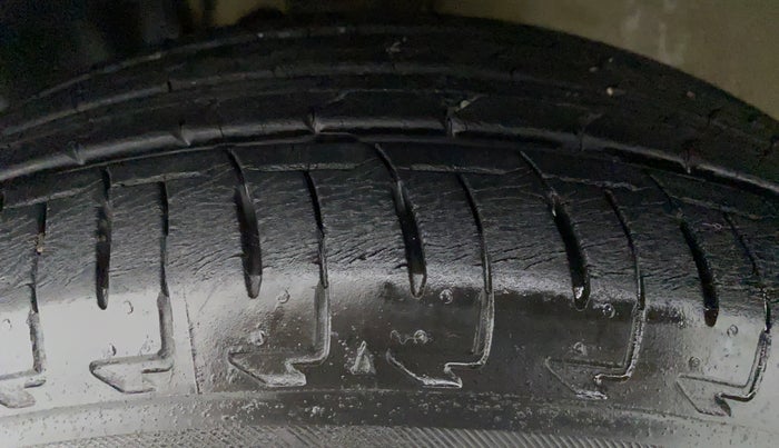 2018 Maruti IGNIS ZETA 1.2 K12, Petrol, Manual, 5,563 km, Left Front Tyre Tread