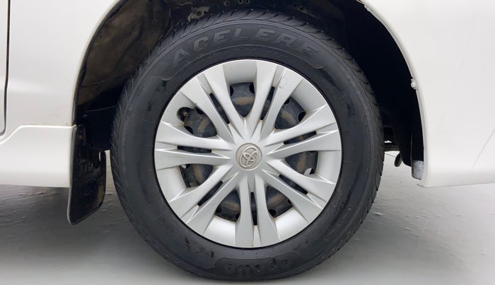 2015 Toyota Innova 2.5 GX 8 STR BS IV, Diesel, Manual, Right Front Wheel
