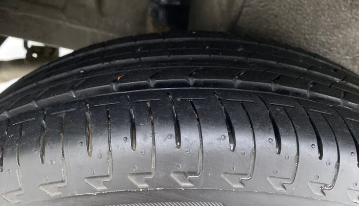 2017 Maruti IGNIS DELTA 1.2 K12, Petrol, Manual, 12,129 km, Right Rear Tyre Tread
