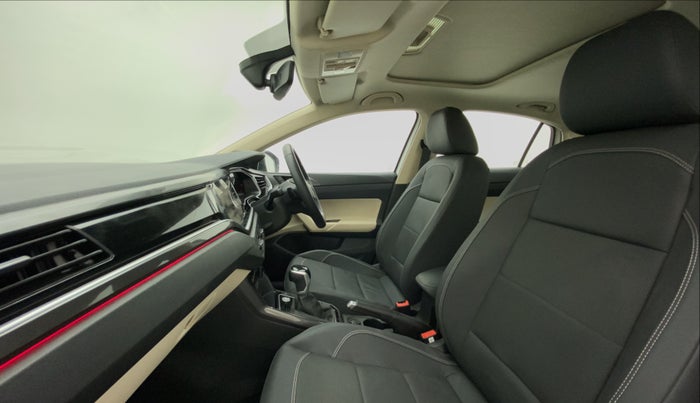 2022 Volkswagen VIRTUS GT PLUS TSI 1.5 EVO DSG, Petrol, Automatic, 2,617 km, Right Side Front Door Cabin