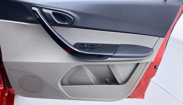 2019 Tata Tiago XT 1.2 REVOTRON, Petrol, Manual, 36,662 km, Driver Side Door Panels Control