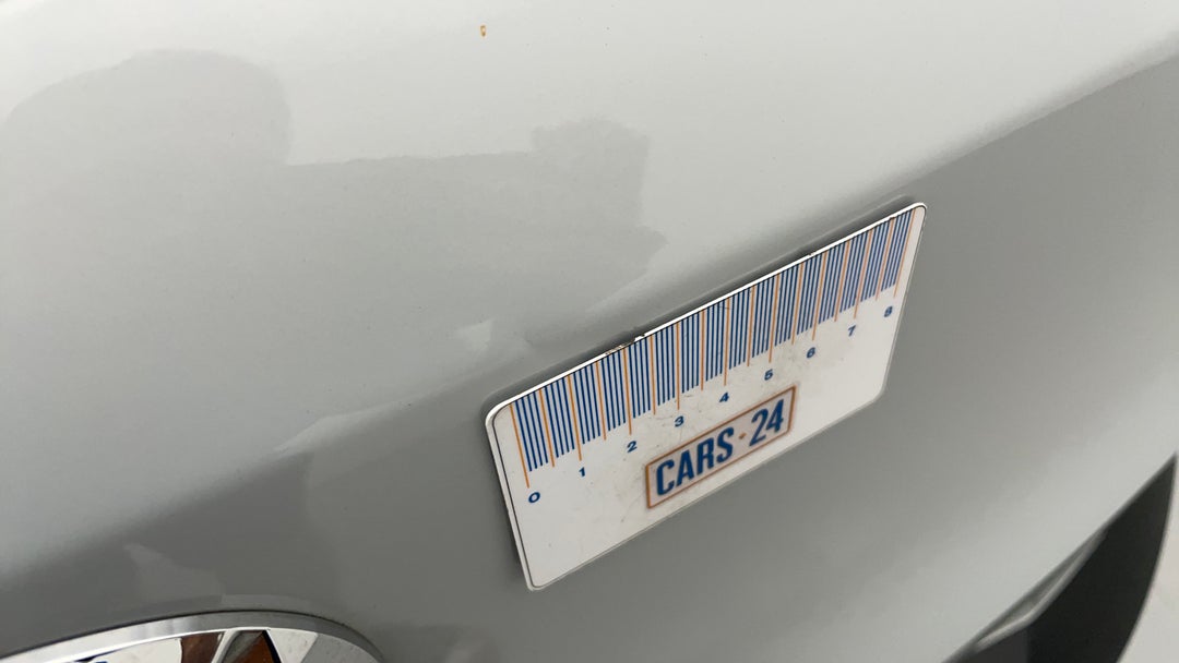 Boot / Tailgate Boot Lid Dent