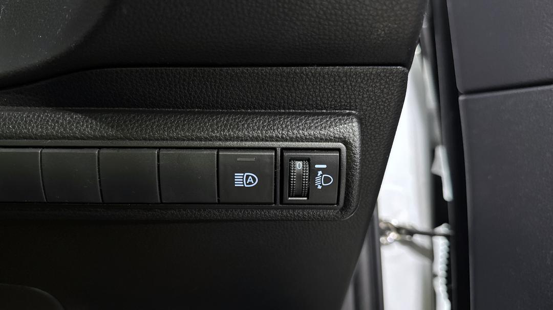 2021 Toyota Corolla Ascent Sport Hybrid, Automatic, 71347 km, Utility Switches/Buttons