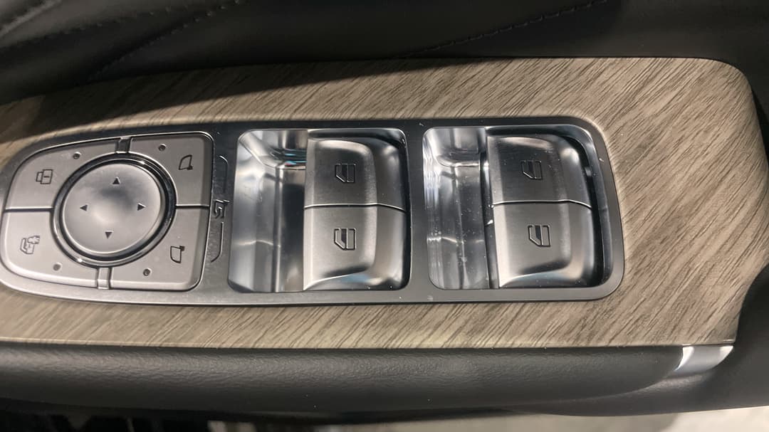2026 GWM Tank 500 Vanta Hybrid, Automatic, 1993 km, Drivers Side Door Panel Controls