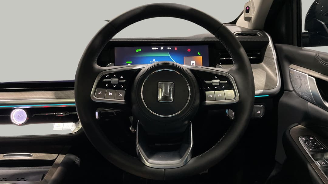 2026 GWM Tank 500 Vanta Hybrid, Automatic, 1993 km, Steering Wheel Close-up