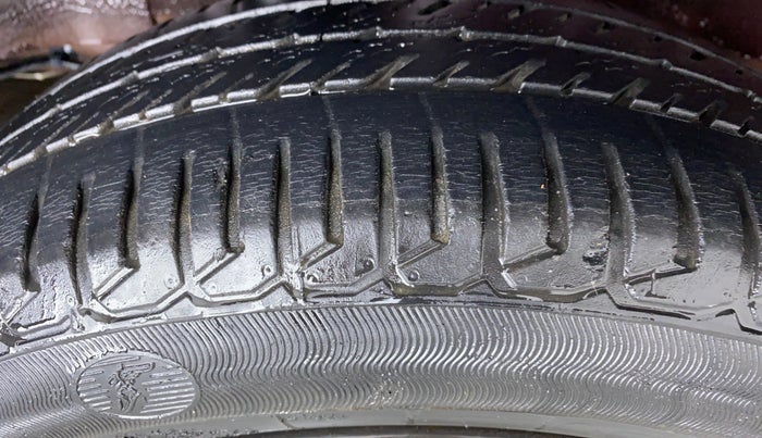 2014 Honda City SV MT PETROL, Petrol, Manual, 20,923 km, Right Rear Tyre Tread
