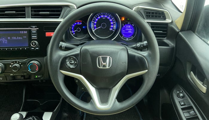 2015 Honda Jazz 1.5 SV I DTEC, Diesel, Manual, 75,490 km, Steering Wheel Close Up