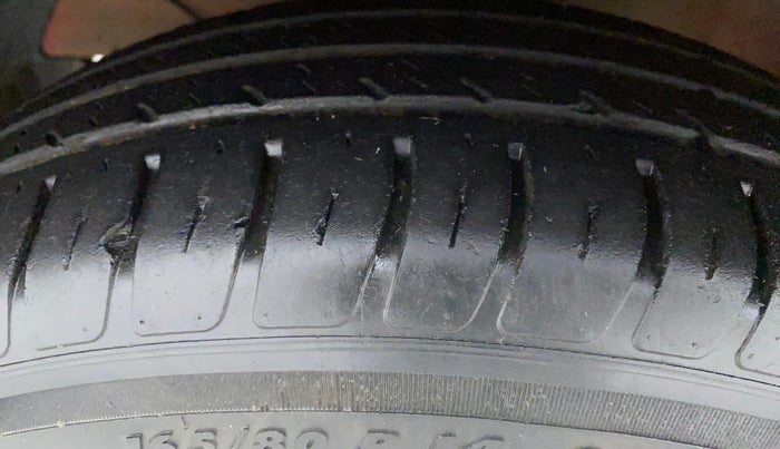 2020 Maruti Swift VXI, Petrol, Manual, 38,938 km, Left Front Tyre Tread