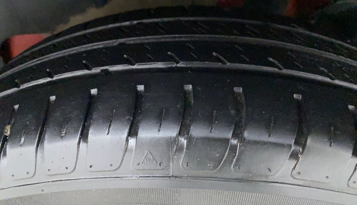 2020 Maruti Swift VXI, Petrol, Manual, 38,938 km, Left Rear Tyre Tread