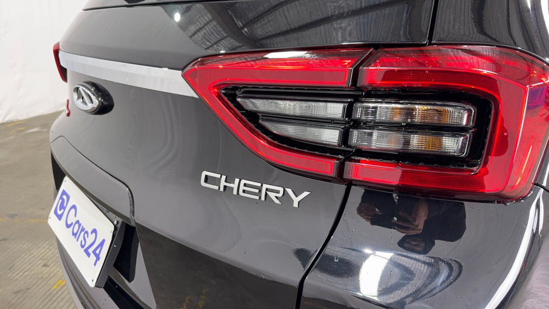 Badge (Boot Right Side)