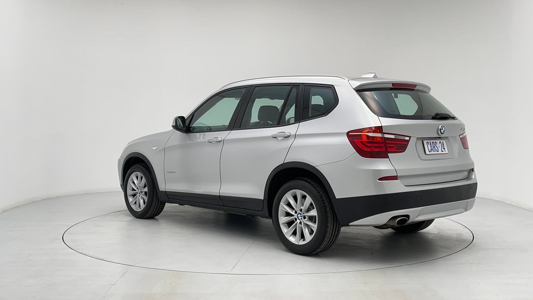 Left Back Diagonal (45- Degree) View