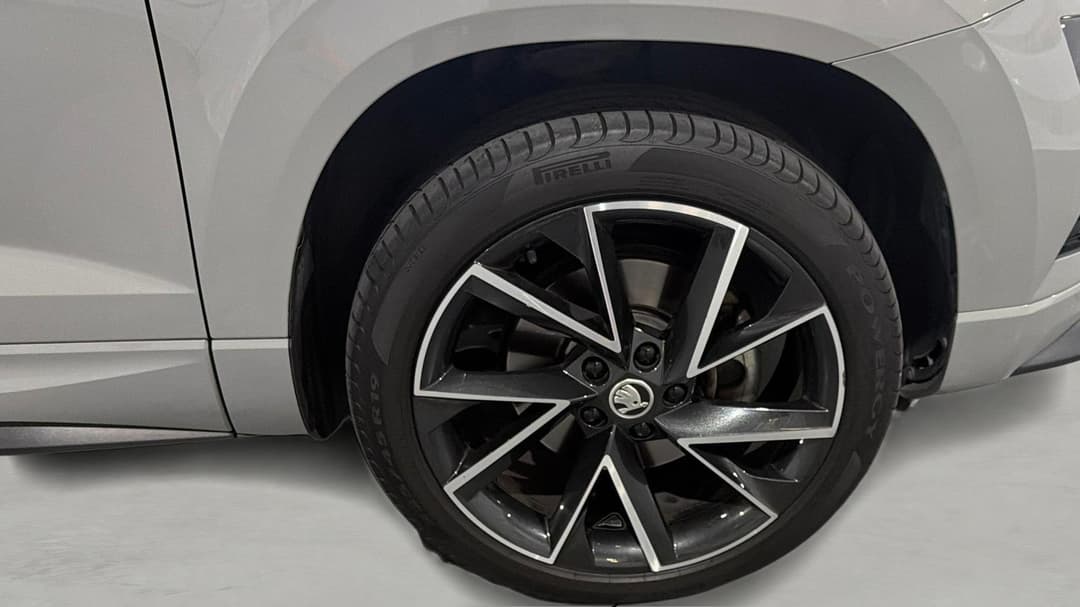 2020 SKODA Karoq 140tsi Sportline (4x4), Automatic, 81590 km, Right Front Wheel