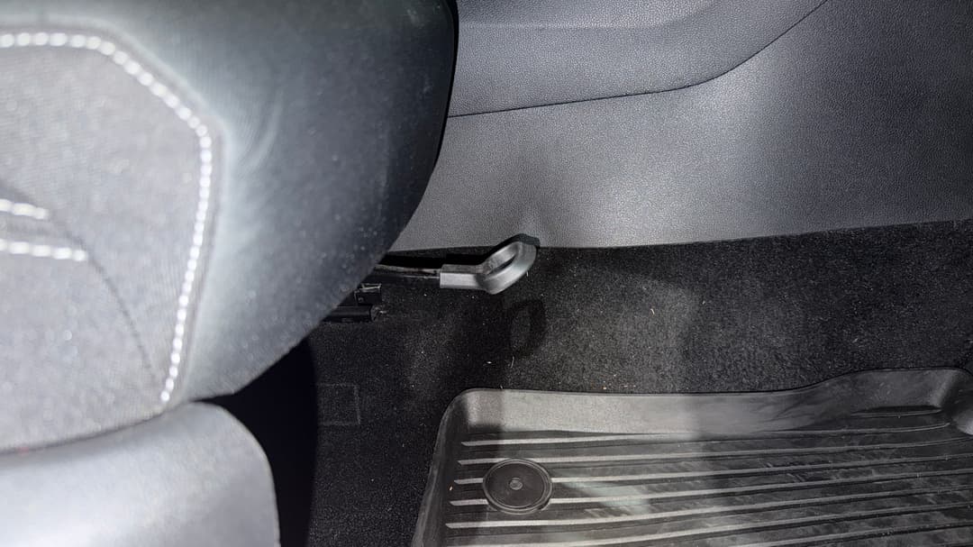 2020 SKODA Karoq 140tsi Sportline (4x4), Automatic, 81590 km, Drivers Side Adjustment Panel