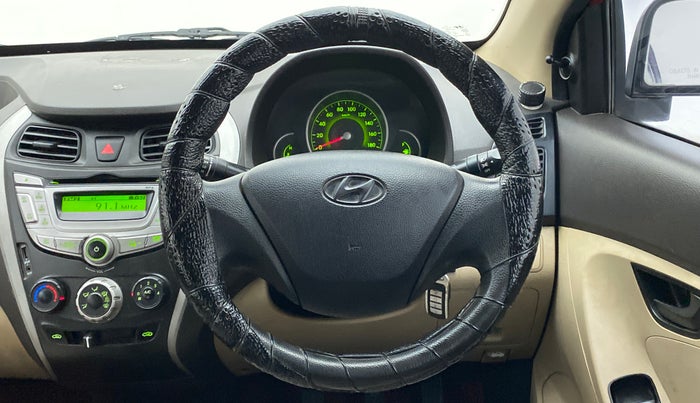 2013 Hyundai Eon MAGNA PLUS, Petrol, Manual, 99,448 km, Steering Wheel Close Up