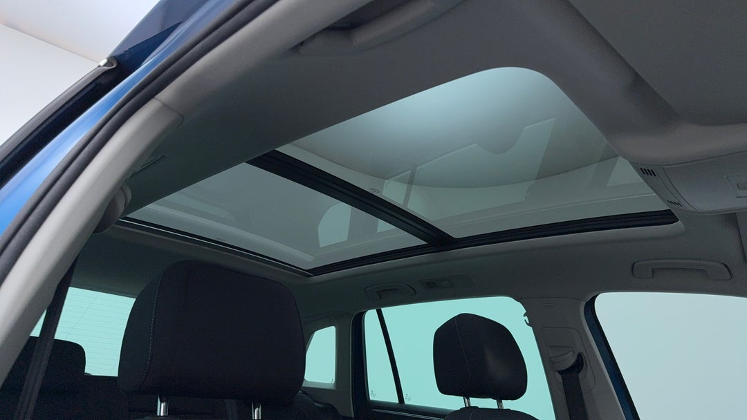Interior Sunroof/Moonroof