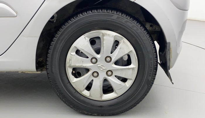 2012 Hyundai i10 SPORTZ 1.2, CNG, Manual, 91,832 km, Left Rear Wheel