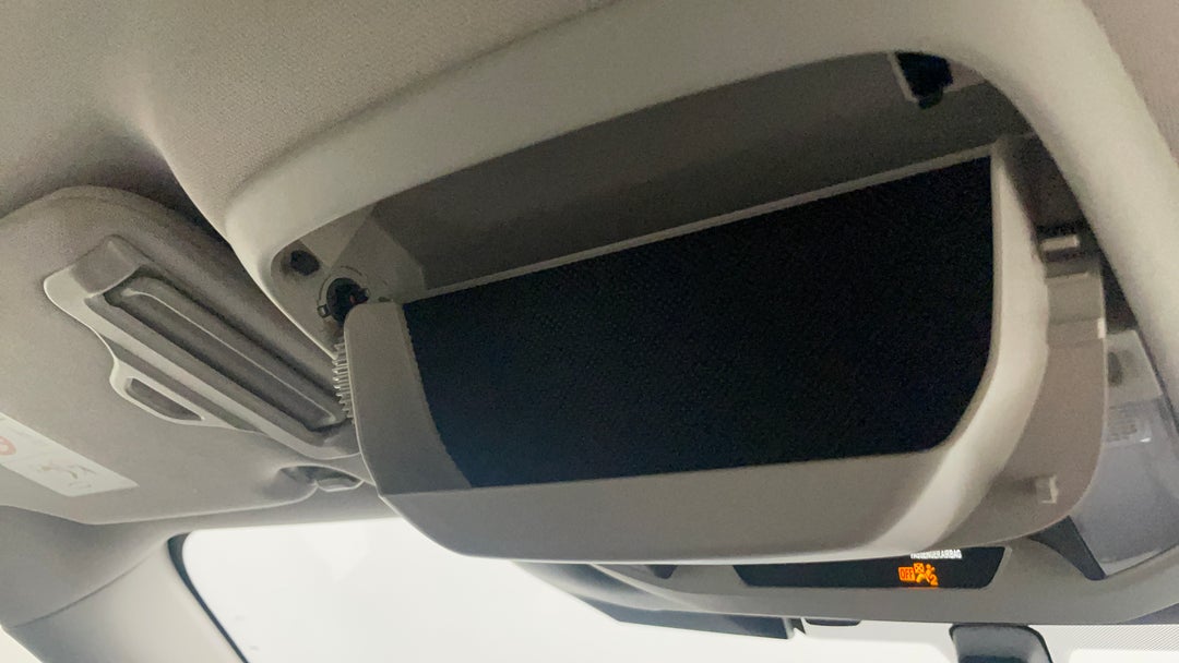 On-Roof Controls/Sunglass holder