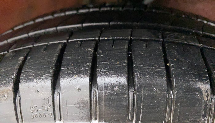 2011 Maruti Alto K10 VXI, Petrol, Manual, 73,525 km, Right Front Tyre Tread