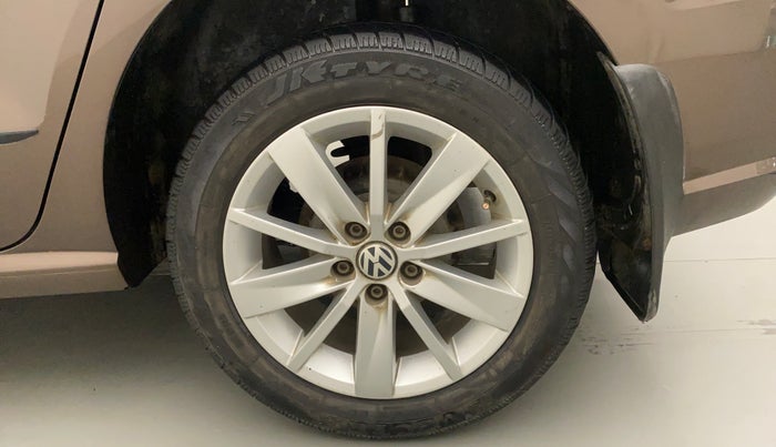 2016 Volkswagen Ameo HIGHLINE1.2L, Petrol, Manual, 35,143 km, Left Rear Wheel