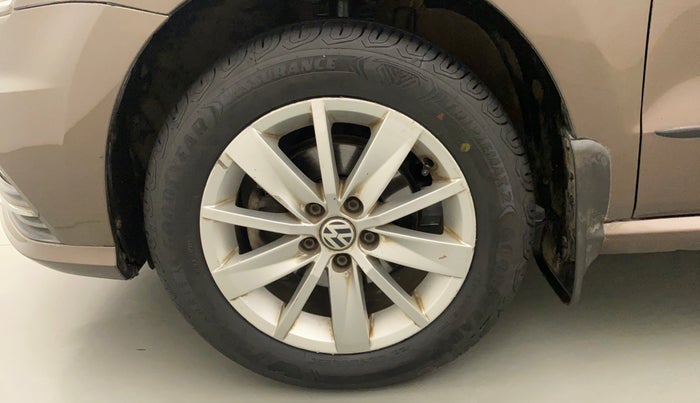 2016 Volkswagen Ameo HIGHLINE1.2L, Petrol, Manual, 35,143 km, Left Front Wheel