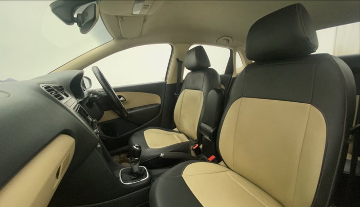 2016 Volkswagen Ameo HIGHLINE1.2L, Petrol, Manual, 35,143 km, Right Side Front Door Cabin