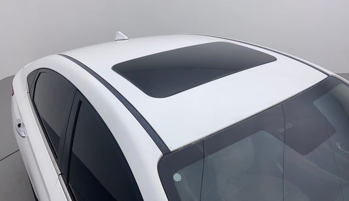 2018 Hyundai Verna 1.6 SX (O) CRDI MT, Diesel, Manual, 38,077 km, Roof/Sunroof View