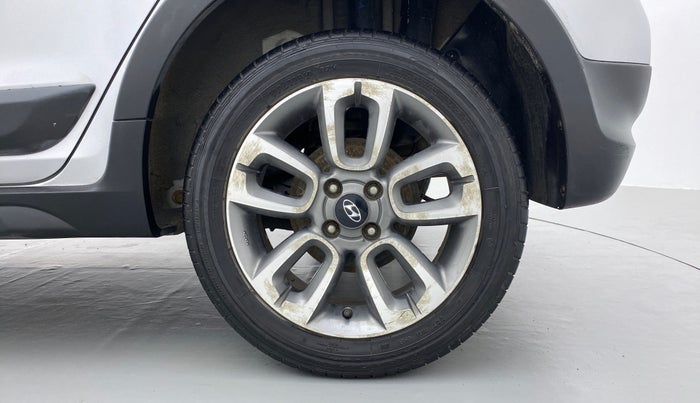 2016 Hyundai i20 Active 1.2 SX, Petrol, Manual, 12,119 km, Left Rear Wheel