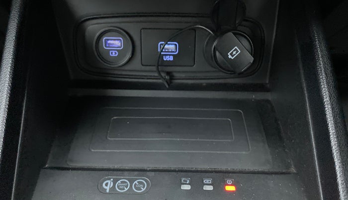2019 Hyundai VENUE SX PLUS 1.0 TURBO DCT, Petrol, Automatic, 72,563 km, Wireless Charger