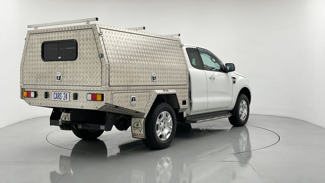 Right Back Diagonal (45- Degree) View