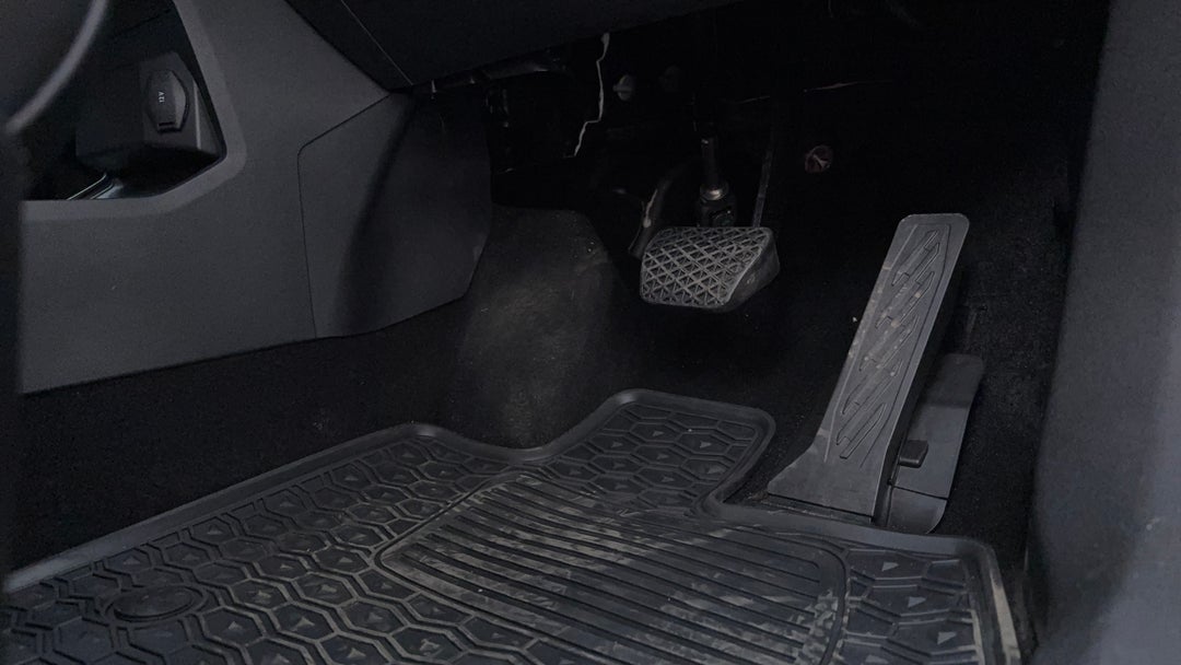 Pedals and Footmat