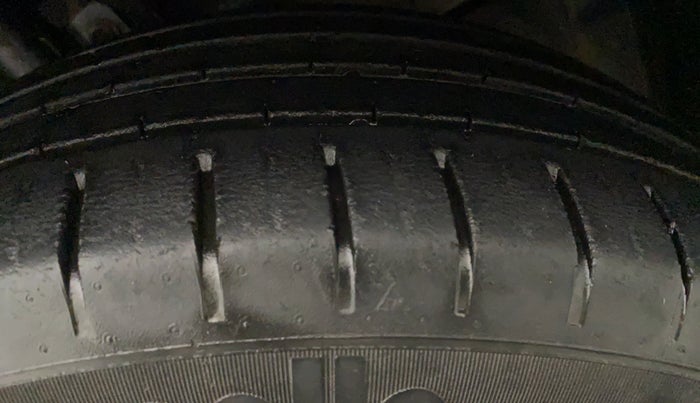 2018 Maruti Baleno ZETA PETROL 1.2, Petrol, Manual, 34,503 km, Left Rear Tyre Tread