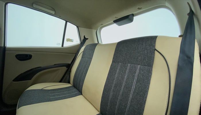 2015 Hyundai i10 MAGNA 1.1 IRDE2, Petrol, Manual, 78,241 km, Right Side Rear Door Cabin